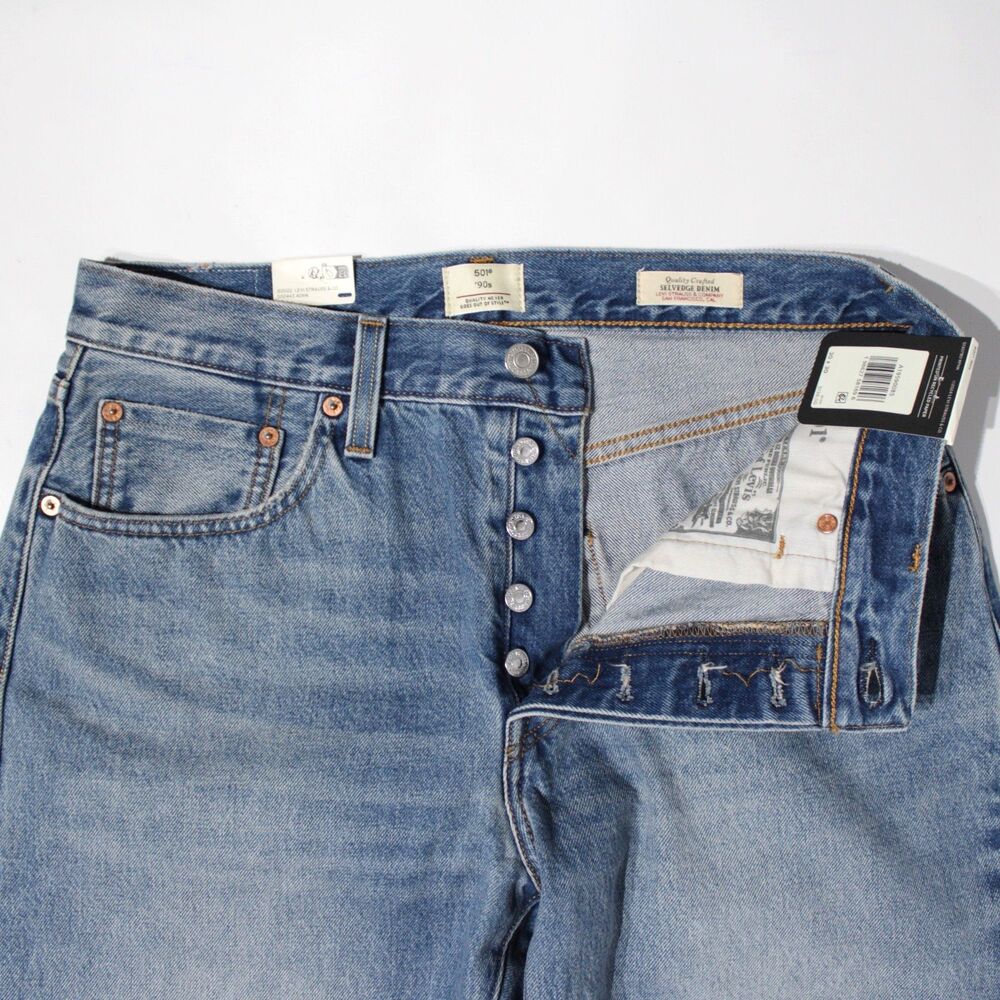Levi's Light Wash Straight Leg Women's Jeans - Picture 9 of 16